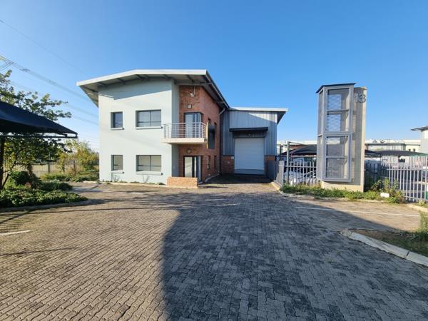 955  m² Industrial space