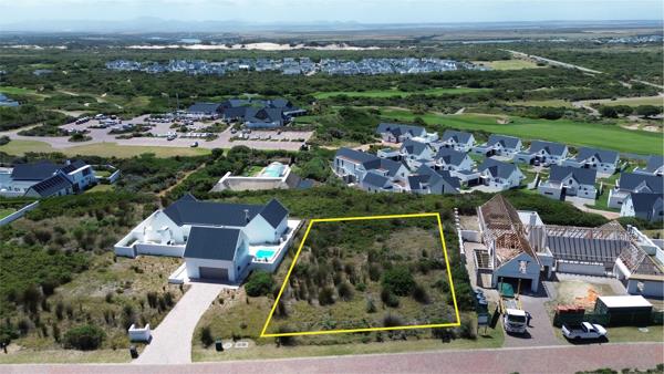 1 469 m² Land