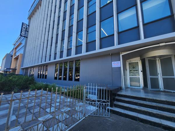 494  m² Commercial space