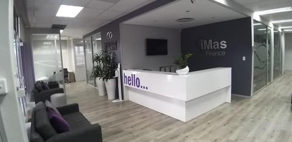 571  m² Commercial space