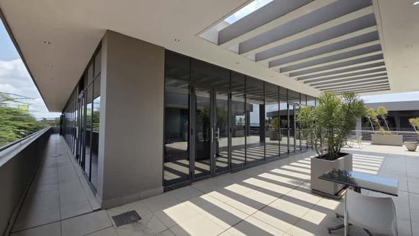 62  m² Commercial space