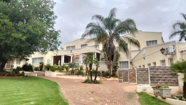 11 Bedroom Townhouse