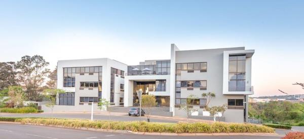 1 101  m² Commercial space