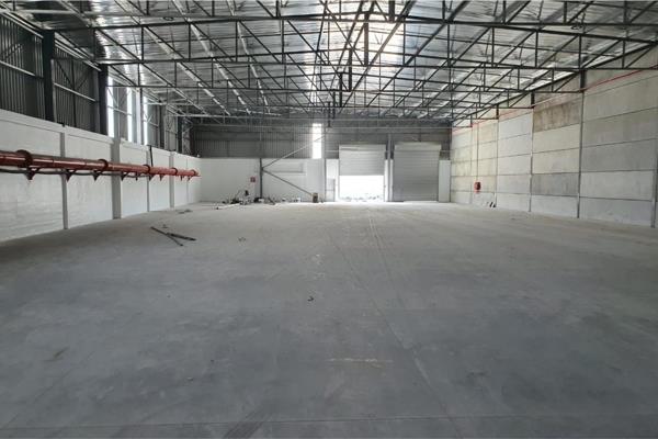 1 911  m² Industrial space