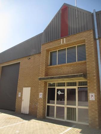 523  m² Industrial space