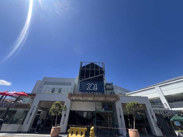 208 m² Commercial space