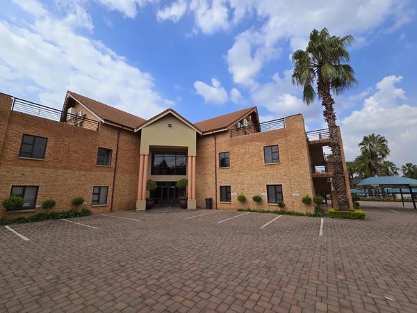 215  m² Commercial space