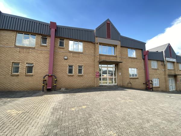 378  m² Industrial space