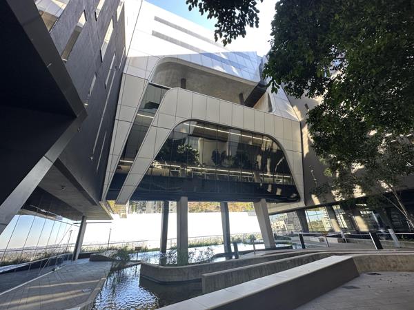 519  m² Commercial space