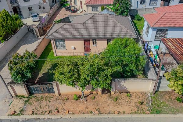 2 Bedroom House