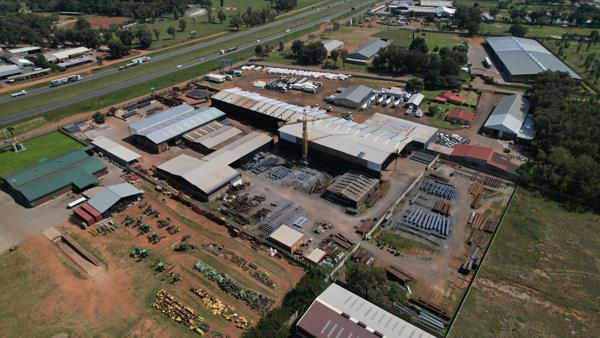 11 200  m² Industrial space