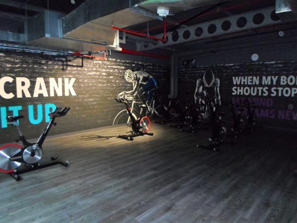 2 763  m² Retail Space