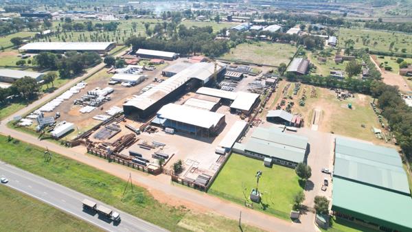 11 200  m² Industrial space