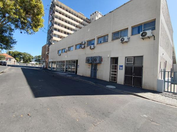 333  m² Commercial space