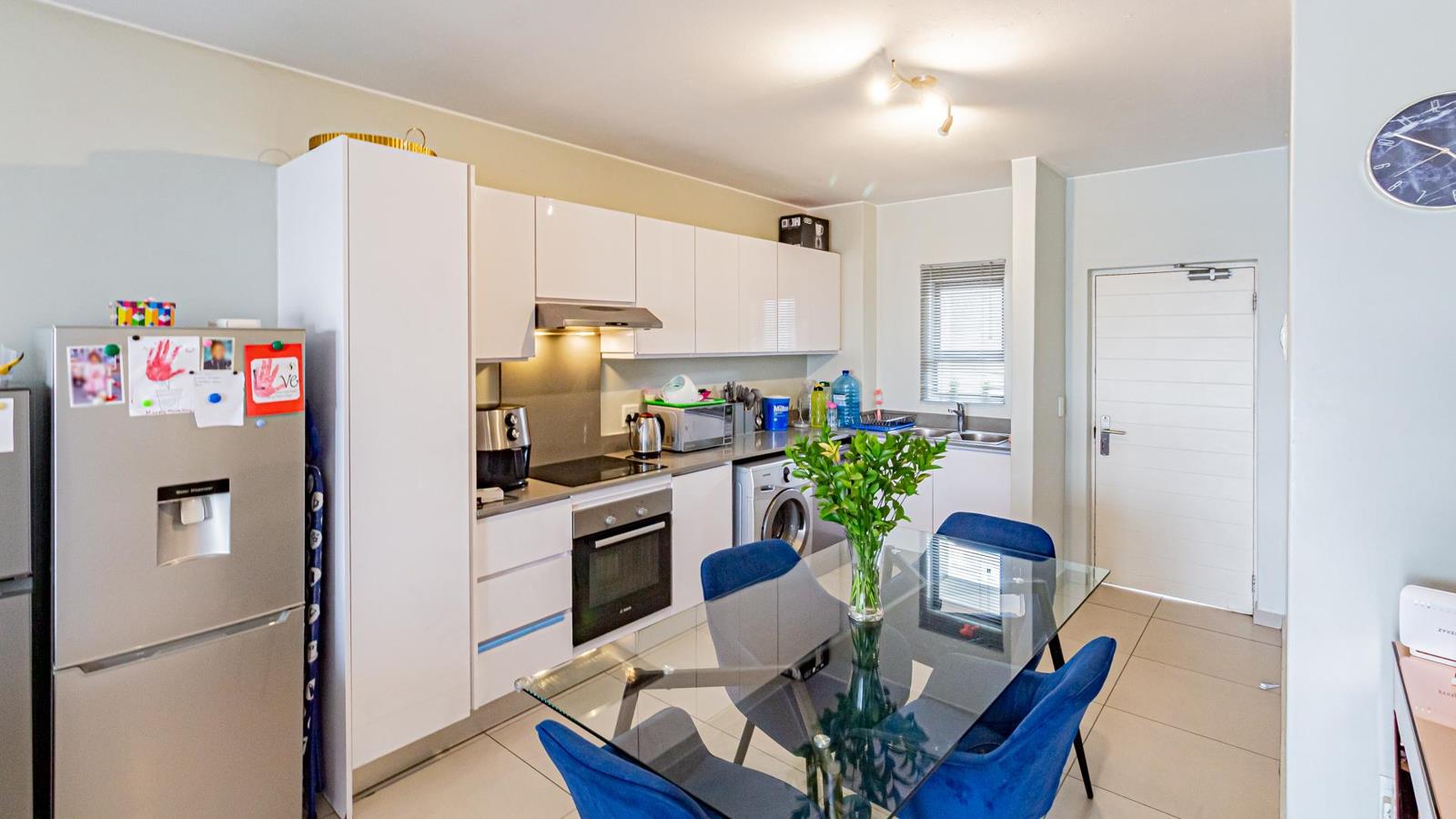 Apartment in North Riding - View 5