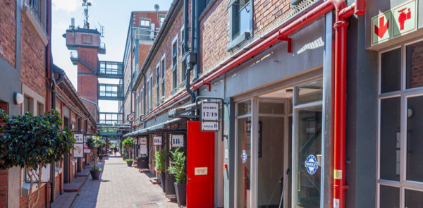 124  m² Commercial space