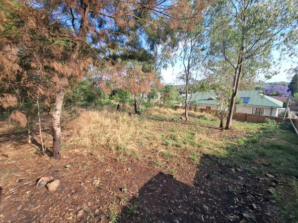 684 m² Land