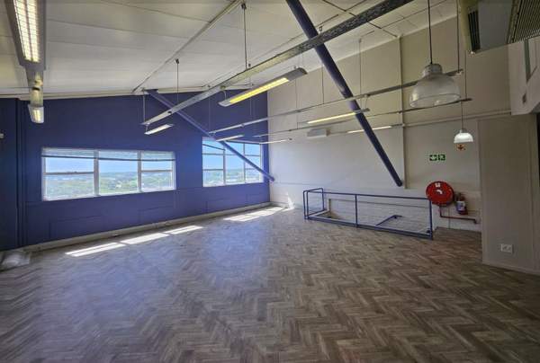 117  m² Commercial space