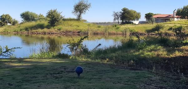 1 140 m² Land