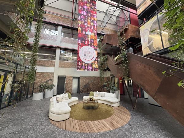 284  m² Commercial space