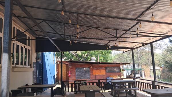 200  m² Commercial space