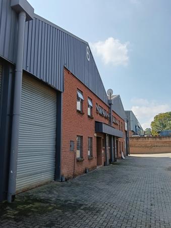 316  m² Industrial space