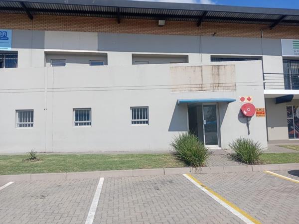 484  m² Industrial space