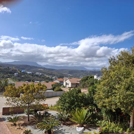 1 243 m² Land