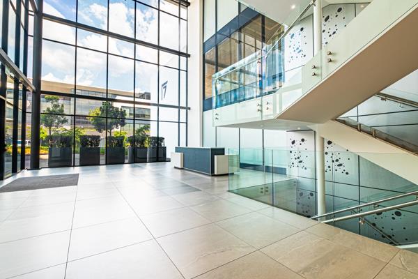 434  m² Commercial space