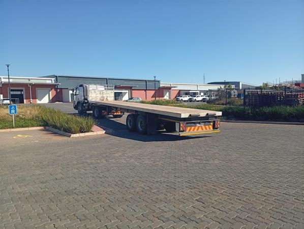 1 773  m² Commercial space