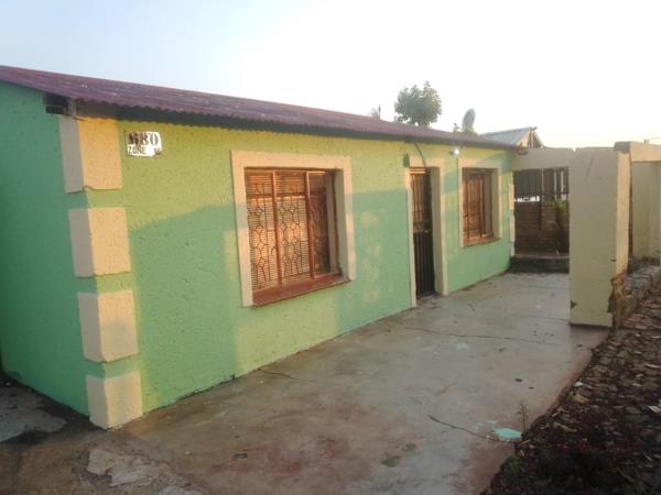 2 Bedroom House