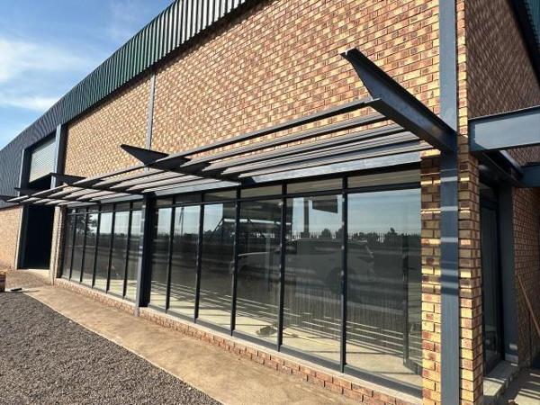 1 500  m² Industrial space