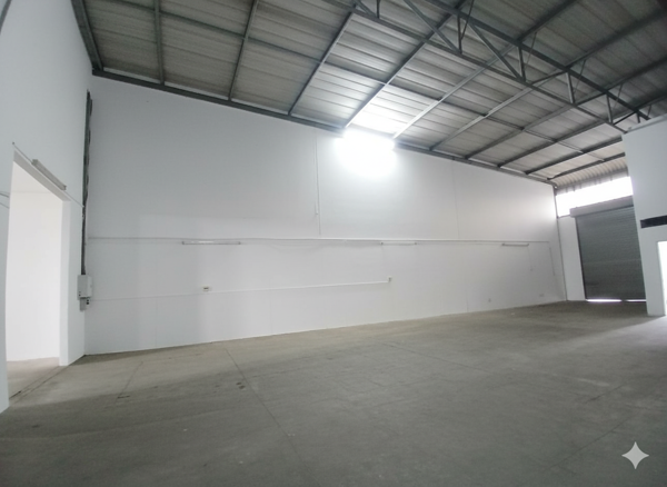238  m² Commercial space
