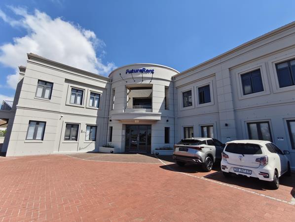 236  m² Commercial space