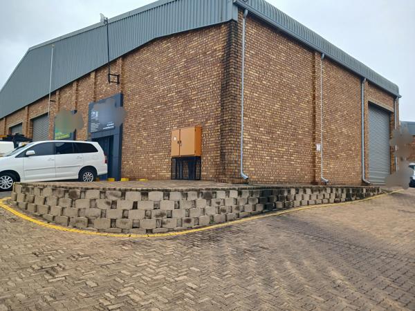 195  m² Industrial space