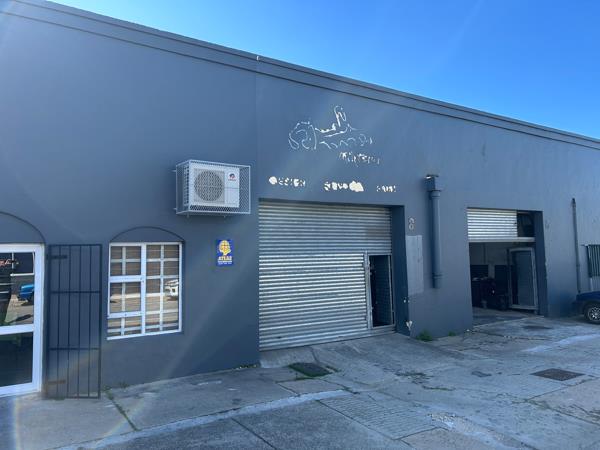 300  m² Industrial space