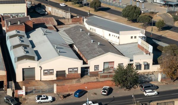 2 707  m² Commercial space