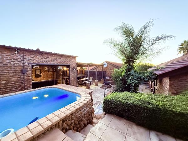 5 Bedroom House