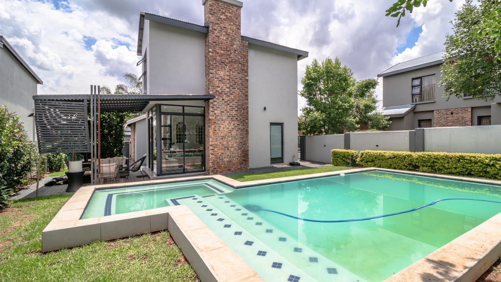 3 Bedroom House in Roodeplaat