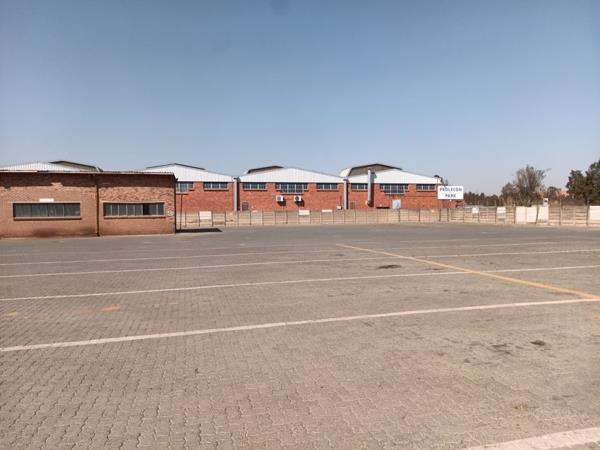 5 001  m² Industrial space