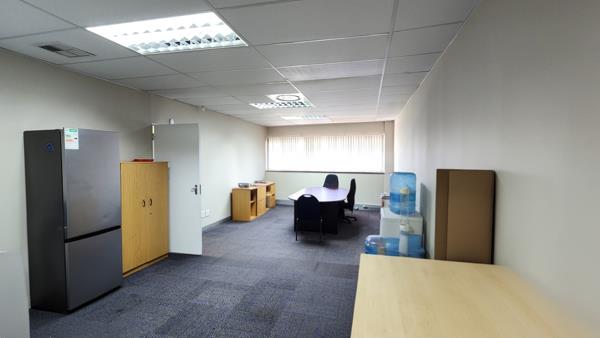 42  m² Office Space