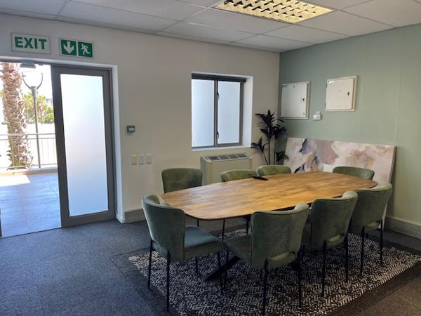 186  m² Office Space