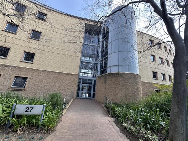 376  m² Commercial space