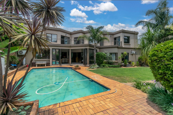 5 Bedroom House
