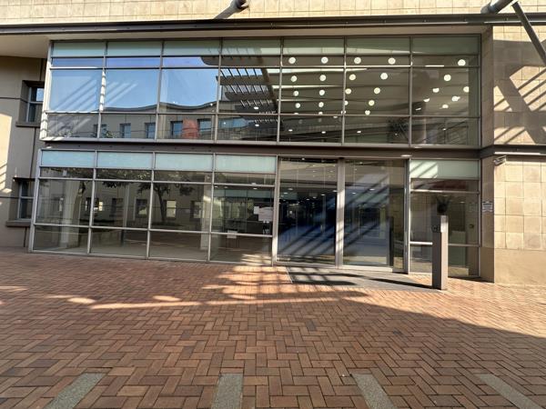 1 161  m² Commercial space