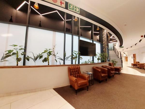 71.5  m² Commercial space