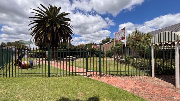 271  m² Commercial space