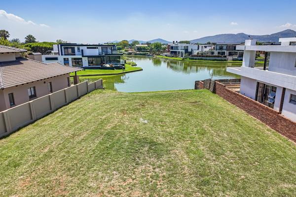 918 m² Land