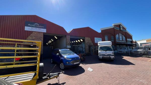 640  m² Industrial space