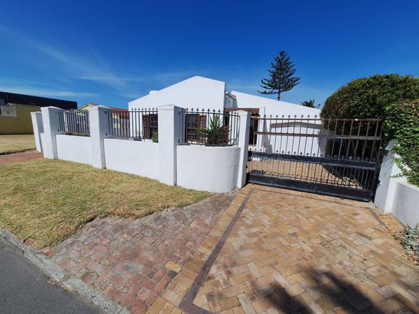 6 Bedroom House
